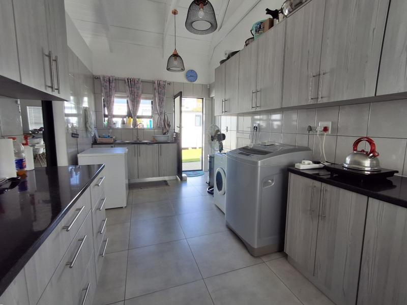 3 Bedroom Property for Sale in Da Gama Bay Western Cape